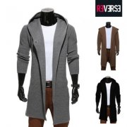Langer Strickcardigan mit versetztem Verschluss
