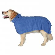 Geht euer Hund auch jeden Tag in die Badewanne? Dann hier der Trixie Hunde-Bademantel 