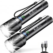 2 St&uuml;ck REHKITTZ aufladbare LED Taschenlampen 2200 Lumen mit integriertem Akku