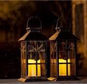 2 St&uuml;ck SteadyDoggie Solar LED Laternen im Retro Style