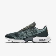 Nike Air Max Jewell Premium gr&uuml;n oder weinrot bei Nike f&uuml;r 71,97&euro; anstatt 99,90&euro; 