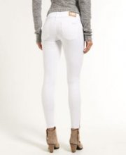 Superdry Jeans nur 19,95 mit einem satten 67%-Rabatt 