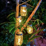 4 St&uuml;ck XayiRYY 30iger LED Solarlampen f&uuml;r den Au&szlig;enbereich
