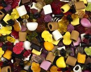Bei Amazon verschiedenes von Haribo z.B. Haribo Color-Rado 3kg nur 8,42 &euro; inkl. Prime Versand
