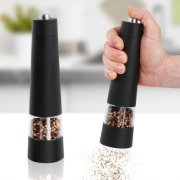 Elektrische Gew&uuml;rzm&uuml;hle mit Beleuchtung