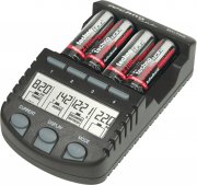 BC 700 Akku Schnellladeger&auml;t mit LCD - Display