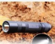 Convoy S2+ LED Taschenlampe (kaltwei&szlig; mit 2.1A)