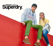 Coole Mode und Accessoires der beliebten Trendmarke Superdry mit bis zu 55% Rabatt shoppen
