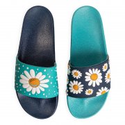 Dedoles Badeschuhe mit lustigen Motiven im Angebot