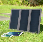 Faltbares Solarladeger&auml;t mir 21 Watt von Aukey mit 2 USB-Anschl&uuml;ssen f&uuml;r 24,99 &euro; statt 49,99 &euro;