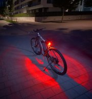 FISCHER Twin Akku Fahrrad-R&uuml;cklicht mit 360&deg; Bodenleuchte