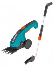 Gardena Set Akku-Grasschere ClassicCut Li: Rasenschere-Komplettset mit Teleskopstiel und R&auml;dern