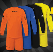 Givova Fu&szlig;ball Sets mit Langarmtrikot + Short in verschiedenen Farben bei SportSpar f&uuml;r 9,50 Euro