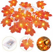 Herbstliche Deko-Lichterkette mit Ahornbl&auml;ttern und K&uuml;rbissen f&uuml;r nur 5,77&euro;