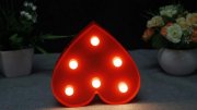Herzf&ouml;rmige Lampe mit mehreren LEDs f&uuml;r 4,95&euro;