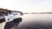 Hotelboot Stockholm - willkommen an Bord - incl. Flug - ab 179&euro;