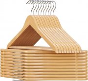 Kleiderb&uuml;gel aus Massivholz (20er Set) f&uuml;r 19,99&euro; im Angebot