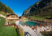  Kuschelige Chalets im Bergsteigerdorf Chaletdorf im Salzburger Land, &Ouml;sterreich ab 276&euro;