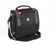 Mini Boarding Bag (Umh&auml;ngetasche) von Wenger f&uuml;r 19,95&euro; (statt 28&euro;)