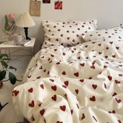 Nayoroom Bettw&auml;sche mit Herzen (155x220) f&uuml;r unter 14&euro;