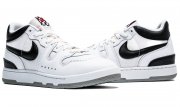 Nike Attack FB8938-101 Sneaker
