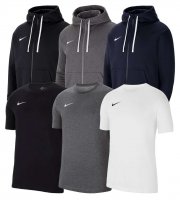 Nike Freizeit Outfit mit Jacke + Shirt in verschiedenen Farben