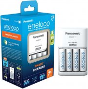 Panasonic eneloop Smart Ladeger&auml;t mit 4 LED-Anzeige inkl. 4 eneloop AA/Mignon-Akkus