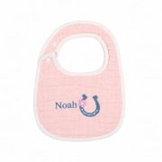 Personalisierte Musselin L&auml;tzchen f&uuml;r Babys mit Namen (Rosa) im Angebot