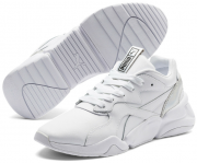 PUMA Nova Iridescent Sneaker