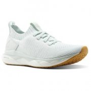 Reebok Sale: Bis zu 50% Rabatt auf alle Artikel