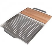 Rustler Grillplatte aus rostfreiem Edelstahl mit R&auml;ucherbrett f&uuml;r 19,95&euro; statt 39,95&euro;
