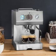 Springlane Emilia Edelstahl Kaffeemaschine mit Milchaufsch&auml;umer