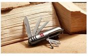 Taschenmesser mit 11 Funktionen gratis zum Mitbestellen.
