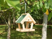 Vogel-Futterhaus-Bausatz aus Echtholz, zum Aufh&auml;ngen f&uuml;r 6,80&euro; incl. VSK statt 24,80&euro;