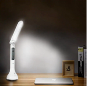 Wiederaufladbare LED Tischleuchte mit Uhr, Kalender und Thermometer f&uuml;r 9,15&euro; statt 15,41&euro;