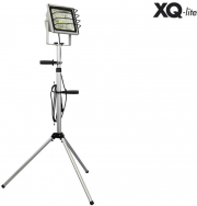 XQ-lite LED-Arbeitsscheinwerfer auf Stativ